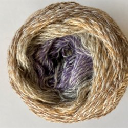 KAUNI EIA Beige Lilla Bl med hvid flgetrd